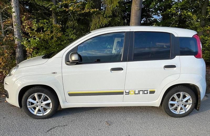 Gebraucht Fiat Panda Young 69 PS (50 kW) 2013 Weiß Kleinwagen