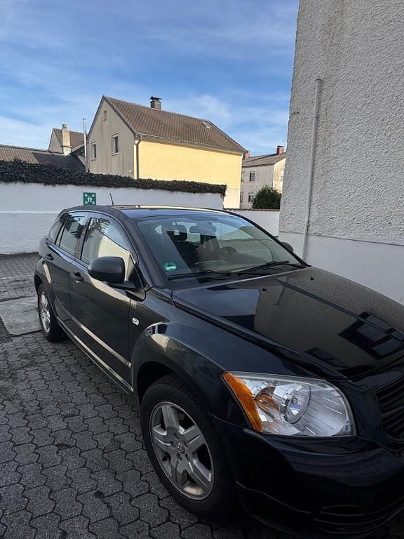 Gebraucht Dodge Caliber SE 150 PS (110 kW) 2010 Schwarz Kleinwagen