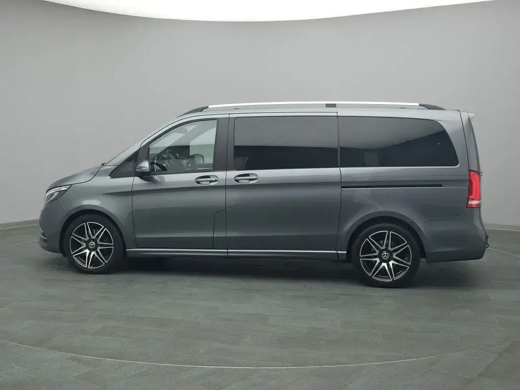 Gebraucht Mercedes V300 Exclusive 239 PS (175 kW) 2020 Selenitgrau Van / Kleinbus