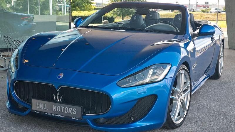Blau Gebraucht 2015 Maserati GranCabrio Cabrio | 77.990 € (Superpreis) - Bild 1/4