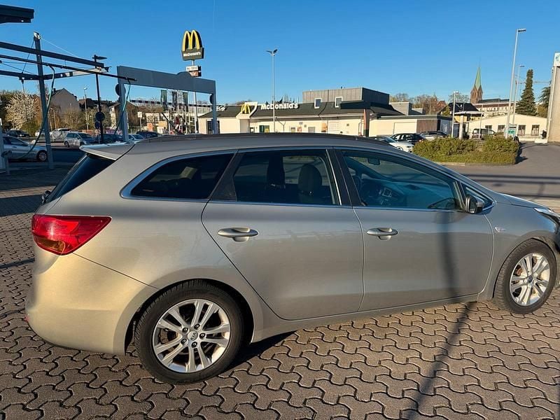 Second-hand Kia Ceed 136 CP (100 kW) 2013 Hatchback