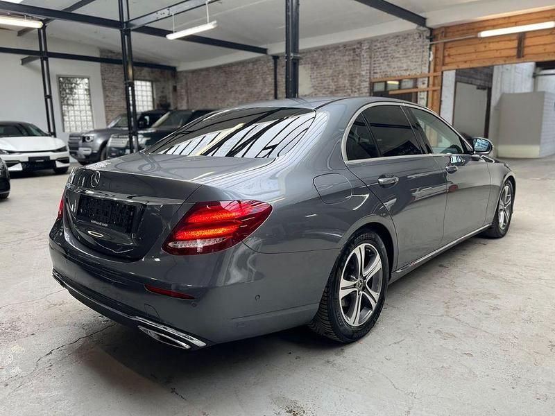 Gebraucht Mercedes E300 Avantgarde 245 PS (180 kW) 2018 Grau Limousine