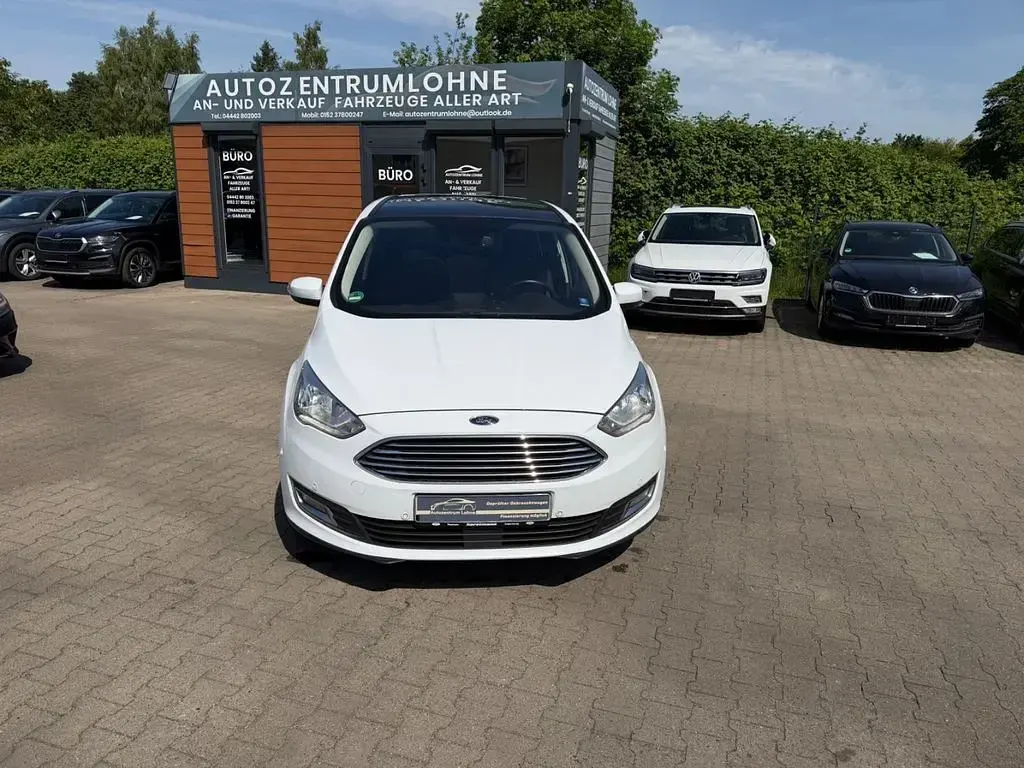 Używany Ford Grand C-Max Titanium 150 KM (110 kW) 2015 Biały Minivan