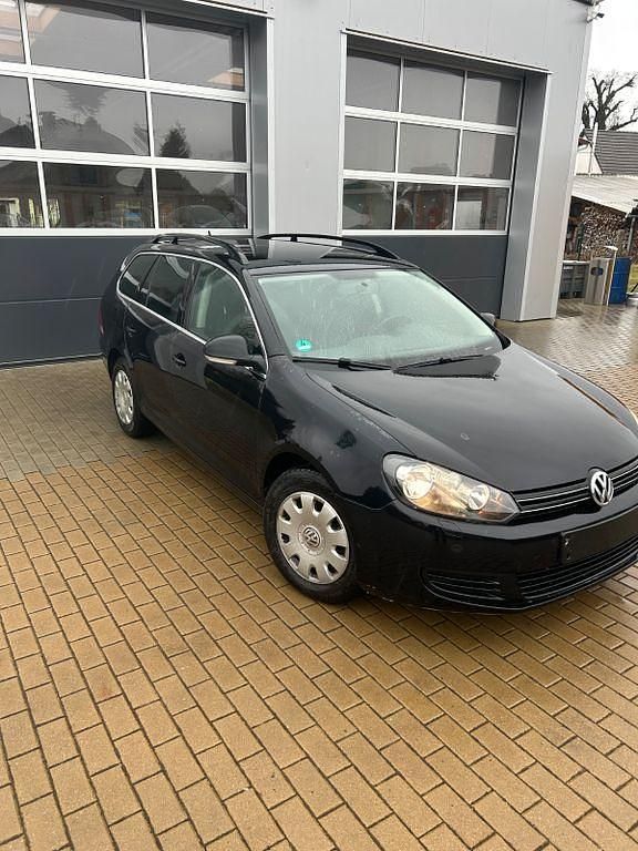 Gebraucht VW Golf VI Comfortline 105 PS (77 kW) 2011 Schwarz Kleinwagen