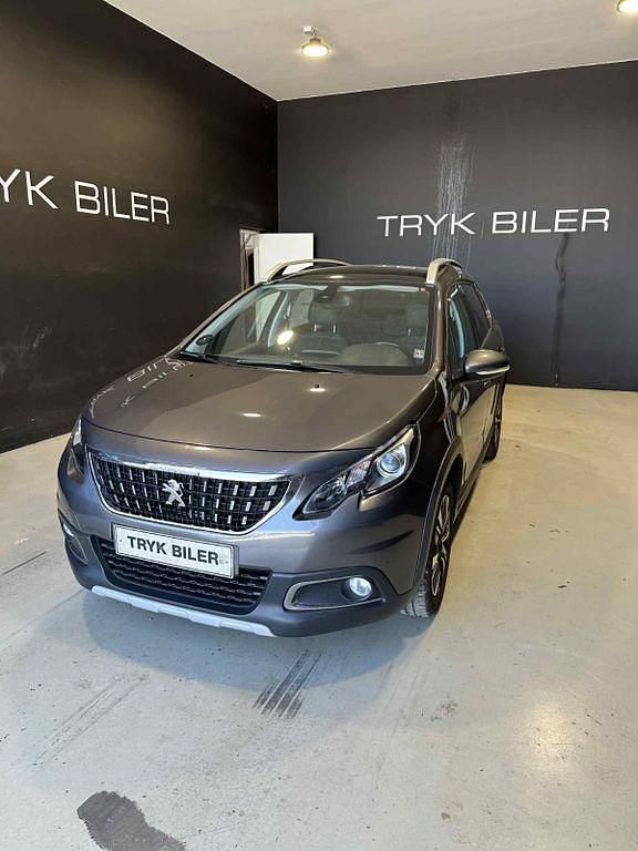 Grau Gebraucht 2019 Peugeot 2008 Allure SUV | 8.800 € (Superpreis) - Bild 1/4