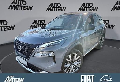 Grau Neu 2025 Nissan X-Trail Tekna SUV | 41.980 € - Bild 1/4