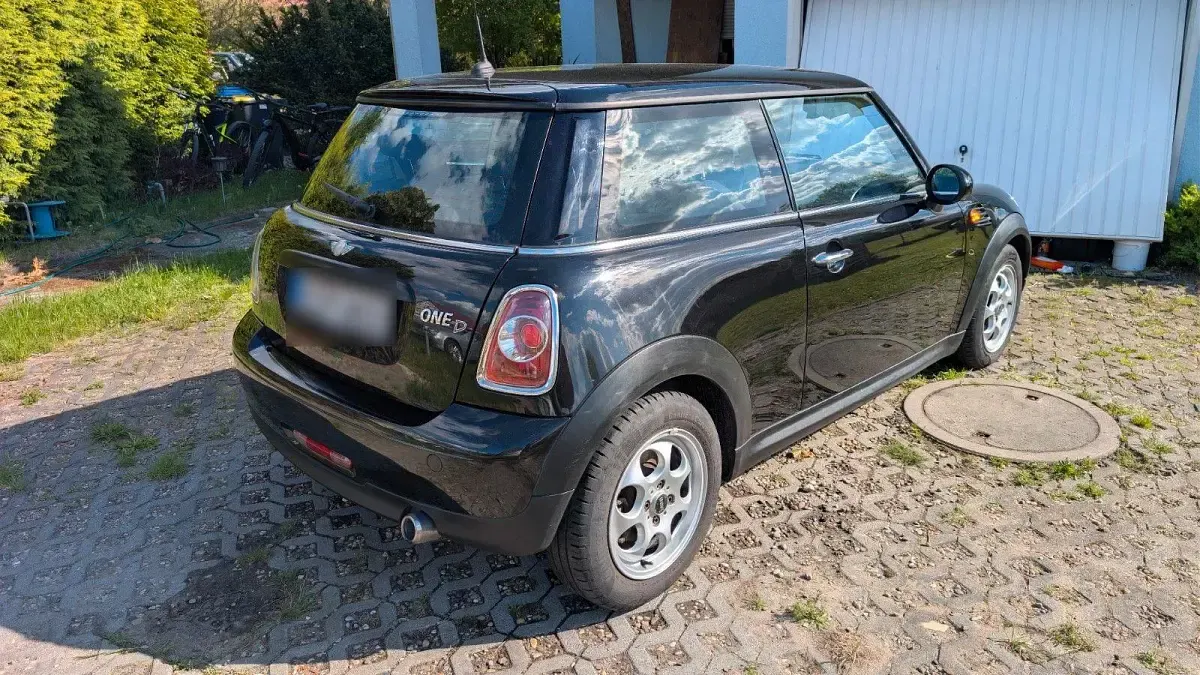 Gebraucht Mini One D 90 PS (66 kW) 2011 Schwarz Kleinwagen