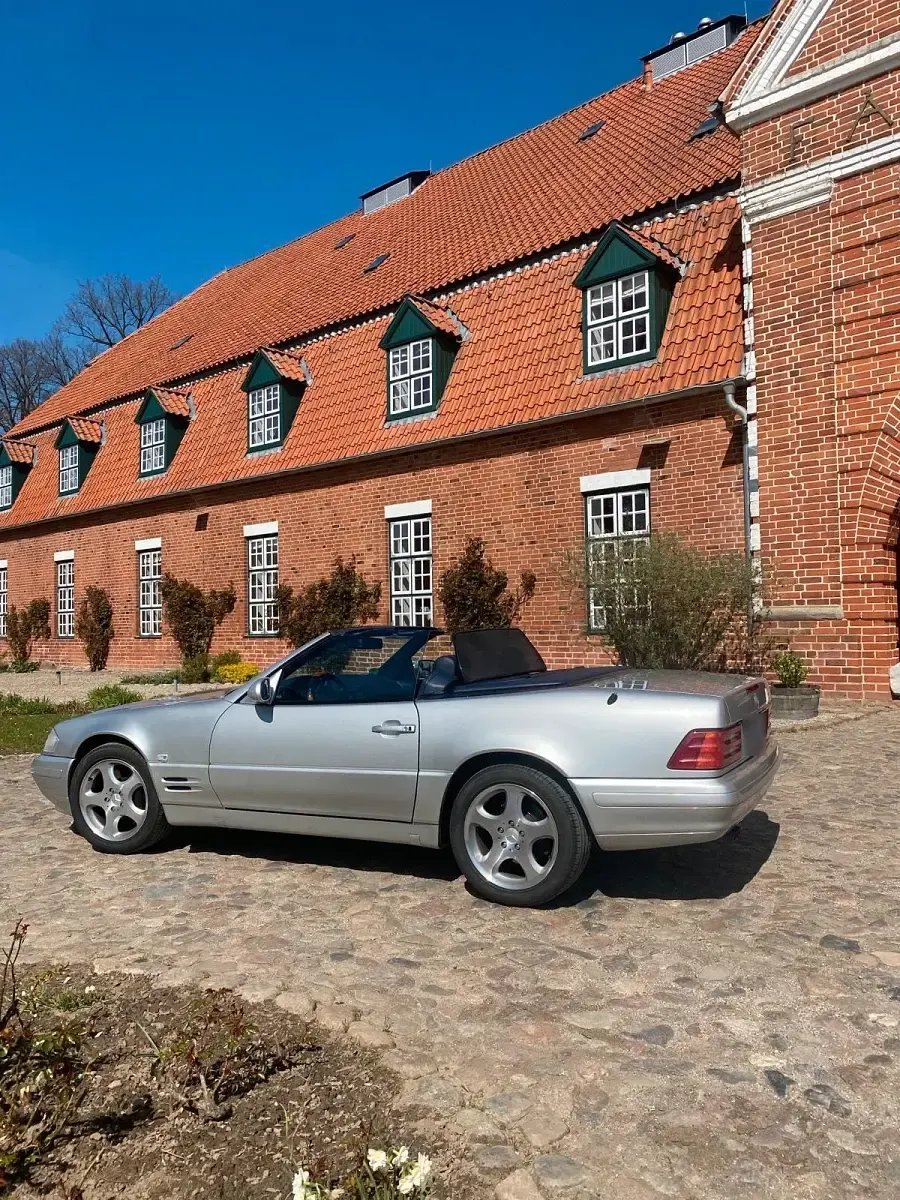 Gebraucht Mercedes SL320 224 PS (164 kW) 2000 Silber Cabrio