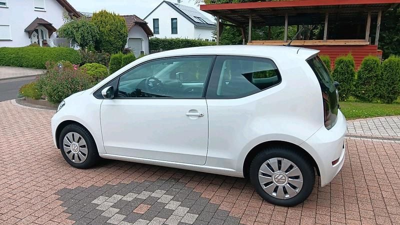 Weiß Gebraucht 2020 VW up! move up! Kleinwagen | 7.990 € (Superpreis) - Bild 1/4