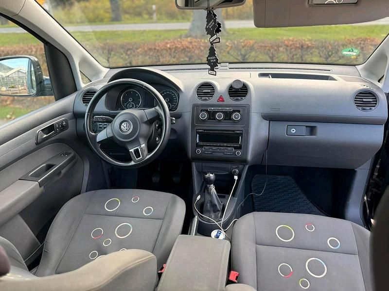 Gebraucht VW Caddy 105 PS (77 kW) 2012 Schwarz Van / Kleinbus