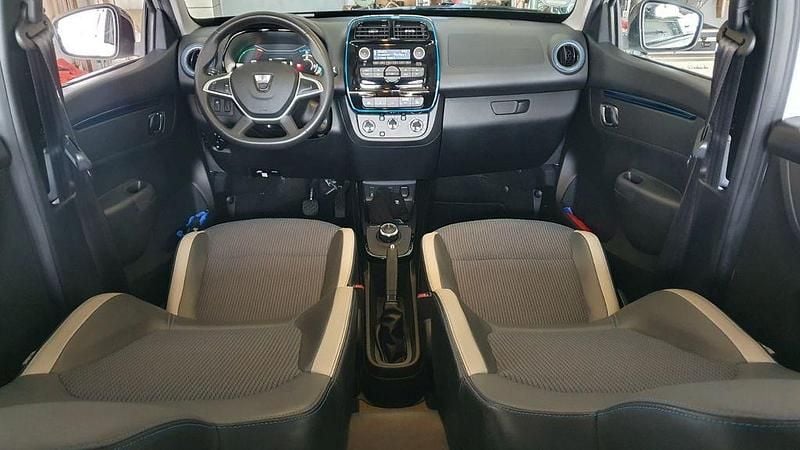 Gebraucht Dacia Spring Comfort 33 kW (45 PS) 2022 Weiß Kleinwagen