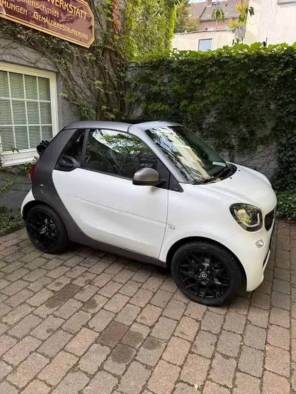 Gebraucht Smart ForTwo Electric Drive Prime 60 kW (82 PS) 2018 Grau Cabrio