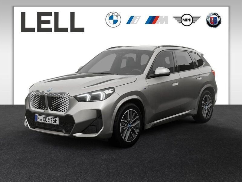 Grau Neu 2025 BMW iX1 M Sport SUV | 46.585 € (Guter Preis) - Bild 1/4