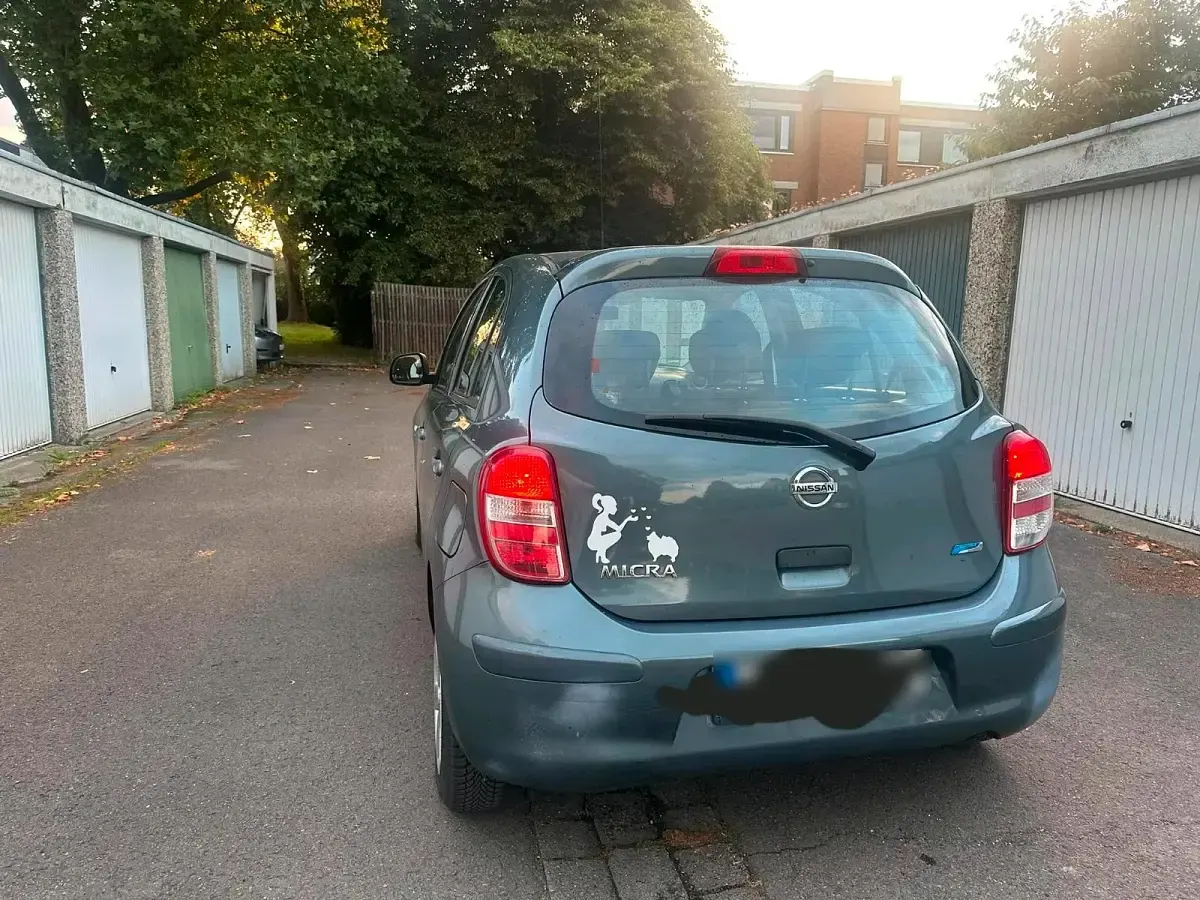 Gebraucht Nissan Micra 80 PS (58 kW) 2011 Grau Kleinwagen