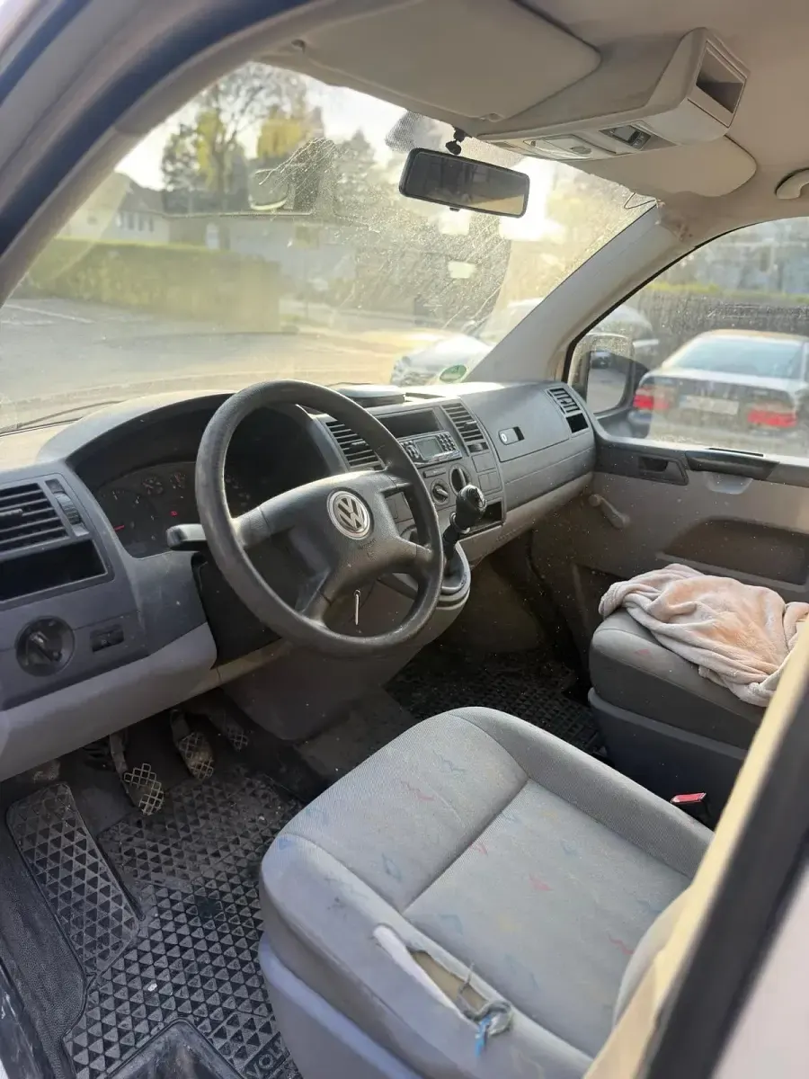 Second-hand VW Transporter 174 CP (127 kW) 2006 Bej Van