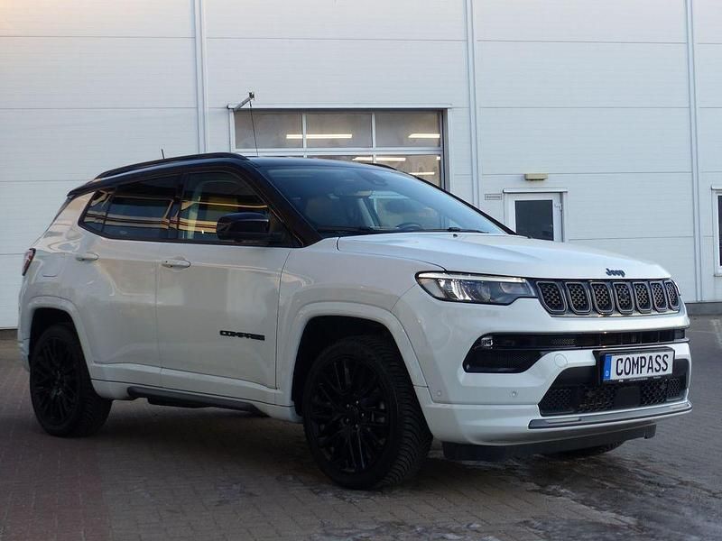 Gebraucht Jeep Compass 179 PS (131 kW) 2022 Weiß SUV