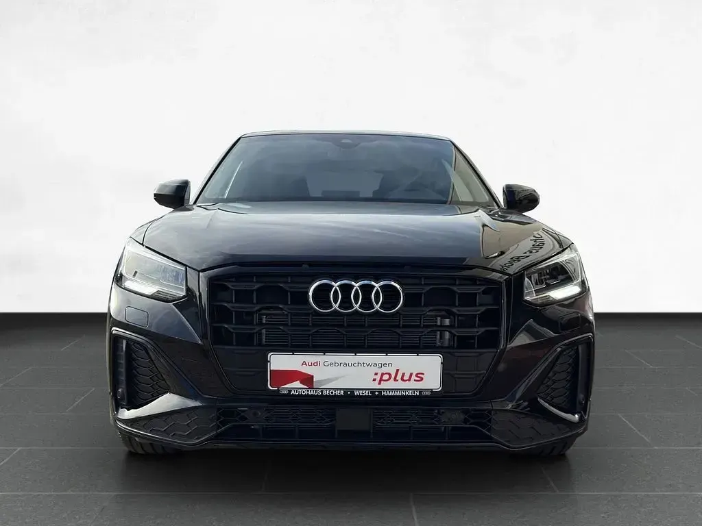 Gebraucht Audi Q2 S-Line 150 PS (110 kW) 2024 Schwarz SUV