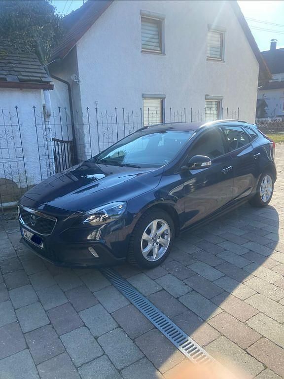 Gebraucht Volvo V40 CC 190 PS (139 kW) 2015 Blau Kombi