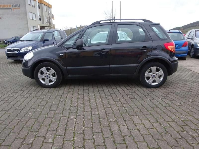 Gebraucht Fiat Sedici 107 PS (78 kW) 2009 Schwarz SUV