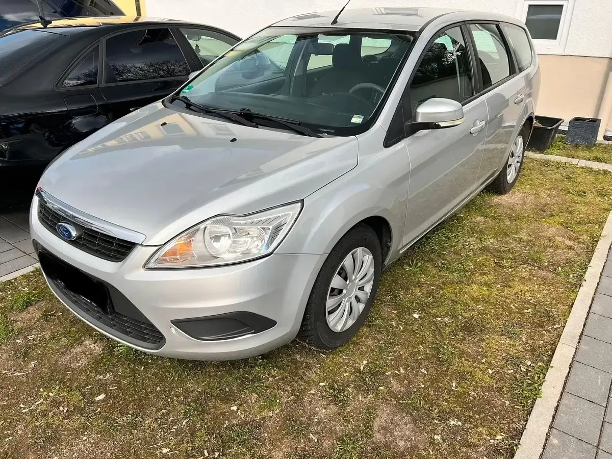 Gebraucht Ford Focus 101 PS (74 kW) 2009 Silber Kombi