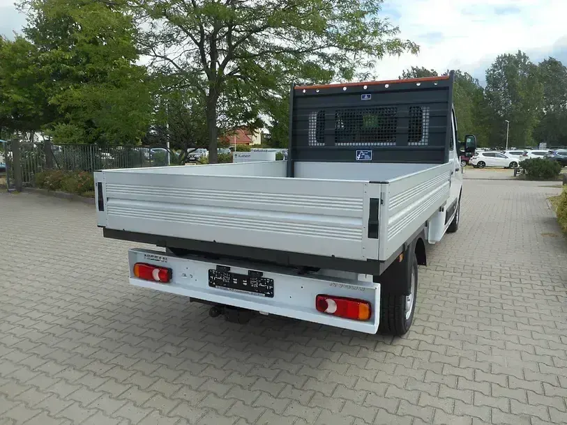 Gebraucht Nissan NV400 131 PS (96 kW) 2019 Weiß Van