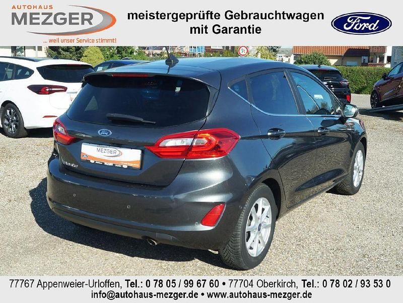 Gebraucht Ford Fiesta Titanium 101 PS (74 kW) 2019 Grau Kleinwagen