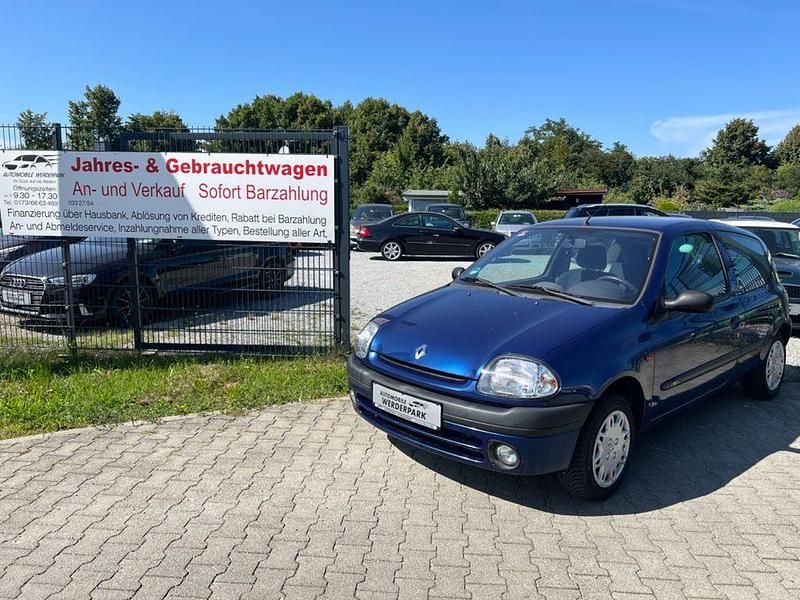 Blau Gebraucht 2000 Renault Clio II Basis Limousine | 2.250 € (Etwas zu teuer) - Bild 1/4