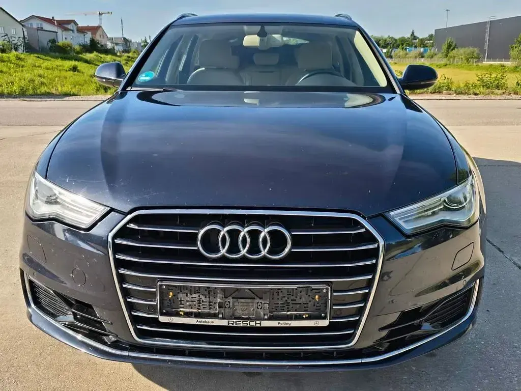 Gebraucht Audi A6 Business 218 PS (160 kW) 2015 Blau Kombi