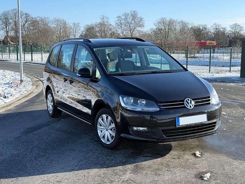 Gebraucht VW Sharan Trendline 150 PS (110 kW) 2011 Schwarz Van / Kleinbus