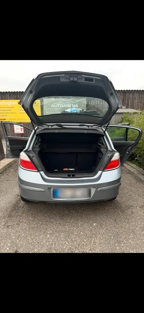 Gebraucht Opel Astra 110 PS (80 kW) 2004 Silber Kleinwagen