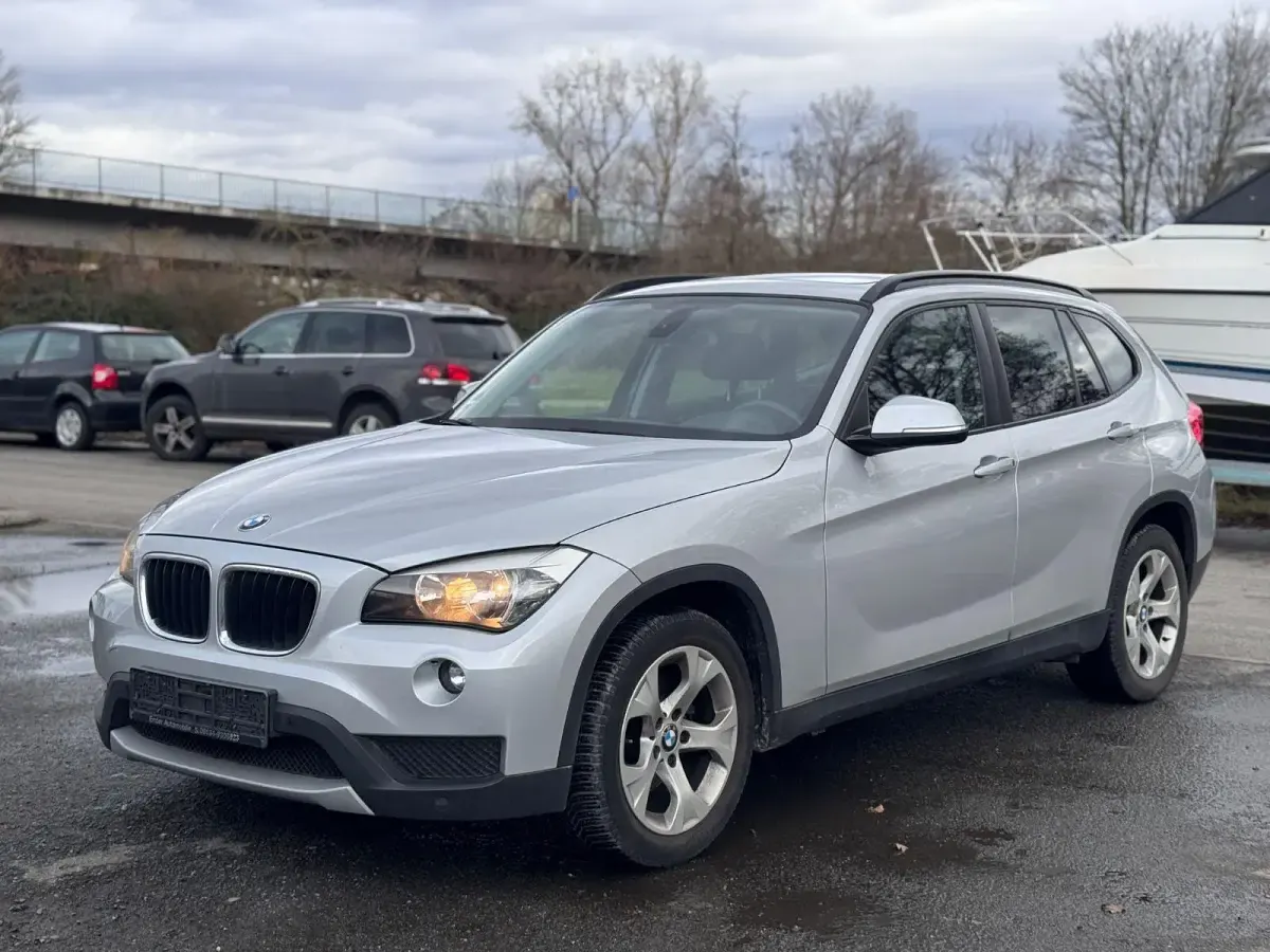 Gebraucht BMW X1 150 PS (110 kW) 2013 Silber SUV