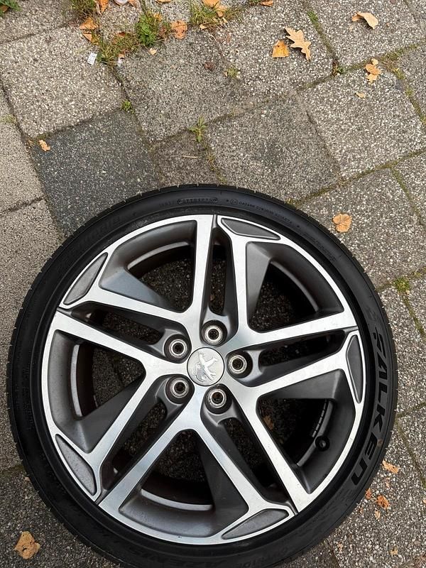 Gebraucht Peugeot 308 SW Allure 131 PS (96 kW) 2017 Grau Kombi