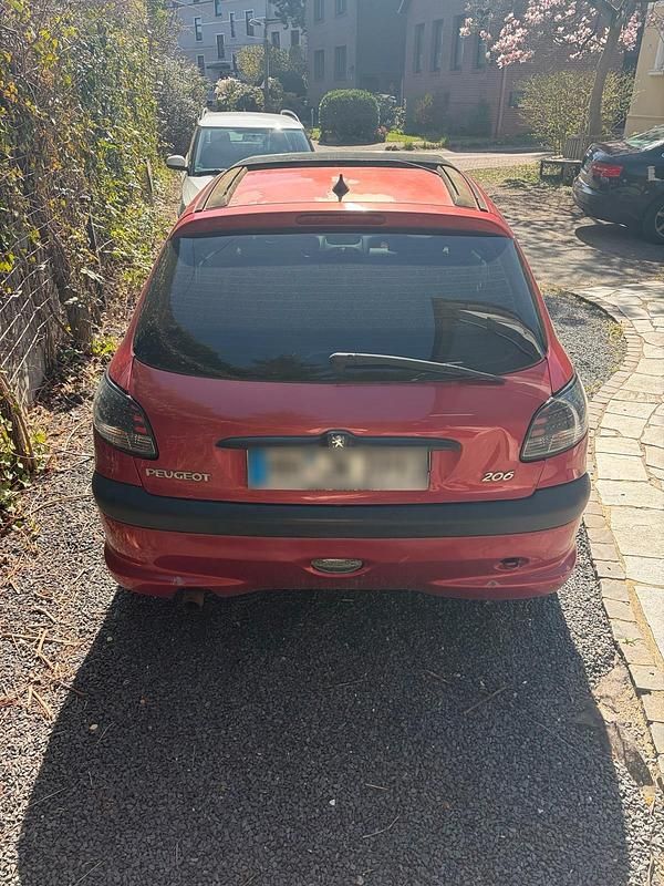 Gebraucht Peugeot 206 109 PS (80 kW) 2003 Rot Kleinwagen