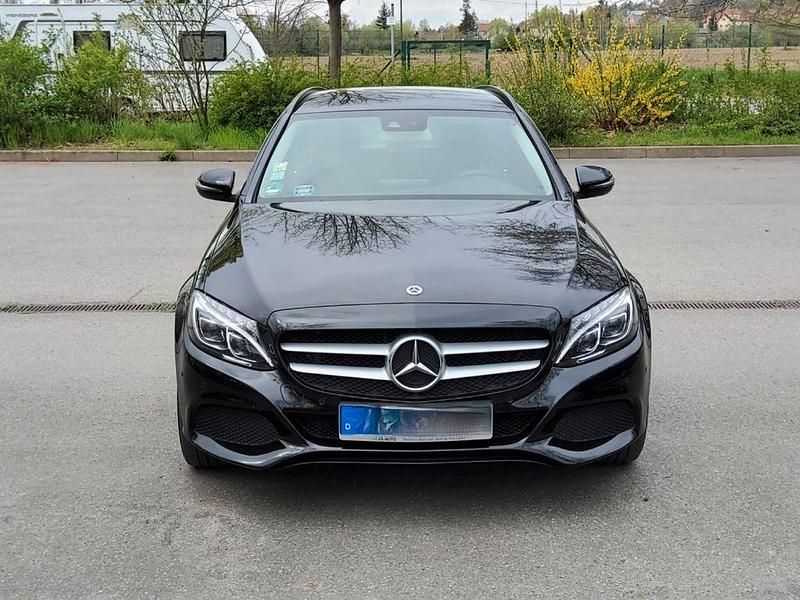 Gebraucht Mercedes C220 170 PS (125 kW) 2017 Schwarz Limousine