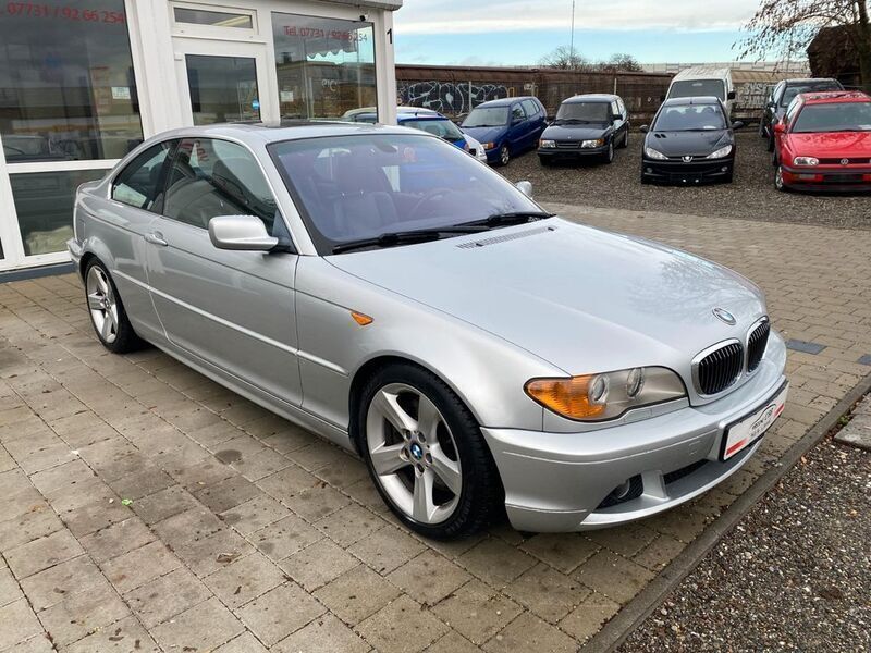 Gebraucht BMW 330 Sport Line 204 PS (150 kW) 2003 Silber Coupé