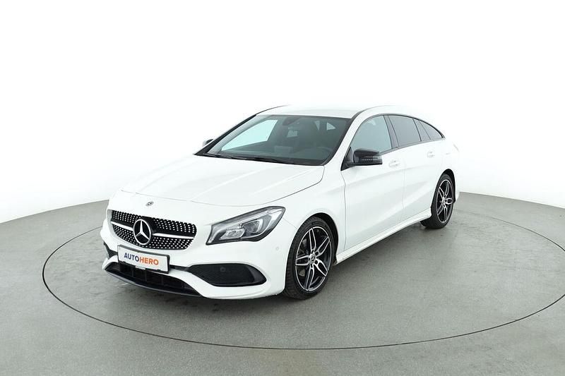 Weiß Gebraucht 2018 Mercedes CLA180 Shooting Brake AMG line Kombi | 17.500 € (Fairer Preis) - Bild 1/3