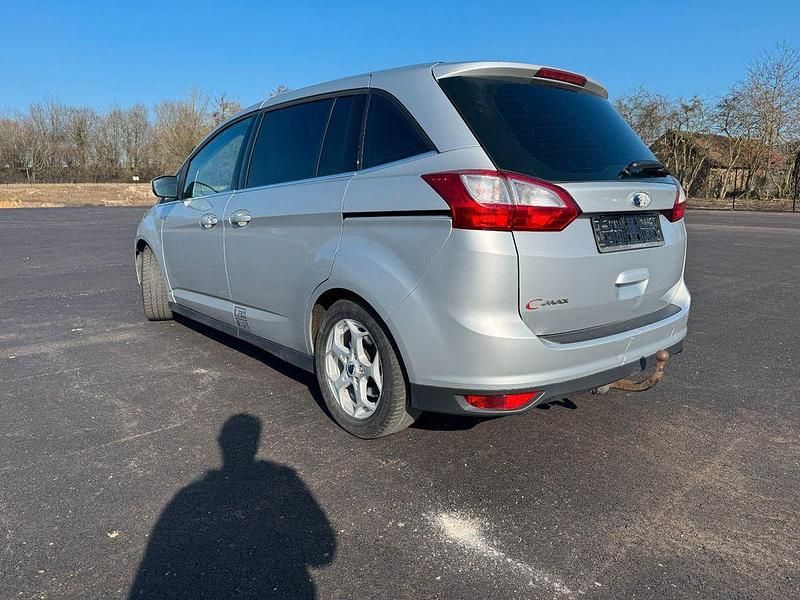 Gebraucht Ford Grand C-Max Titanium 170 PS (125 kW) 2015 Silber Van / Kleinbus