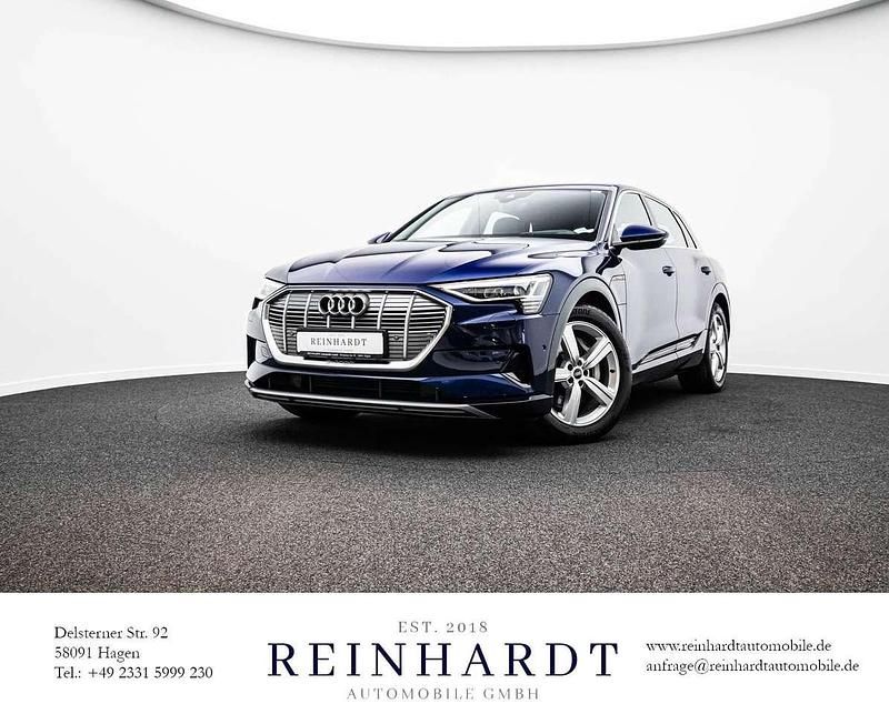 Navarrablau metallic Gebraucht 2023 Audi e-tron Advanced Plus SUV | 37.670 € (Guter Preis) - Bild 1/3