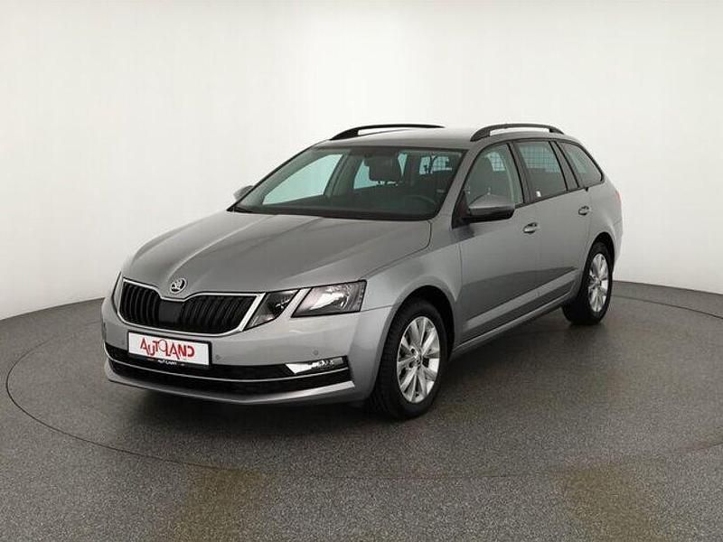 Silber Gebraucht 2018 Skoda Octavia Style Kombi | 17.990 € (Teuer) - Bild 1/4