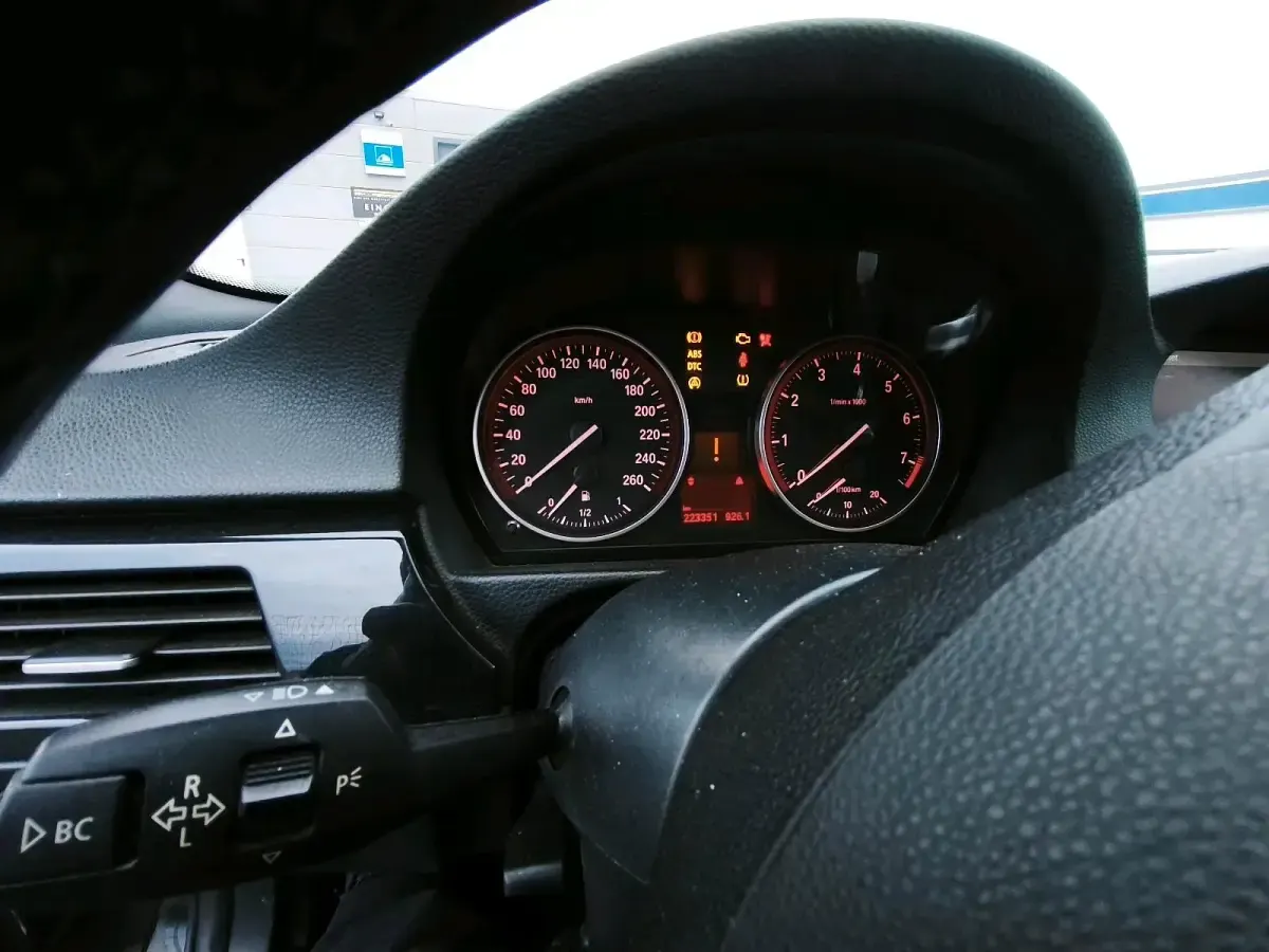 Gebraucht BMW 330 272 PS (200 kW) 2010 Schwarz Kombi