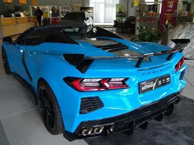 Gebraucht Corvette Stingray 481 PS (353 kW) 2023 Blau Cabrio