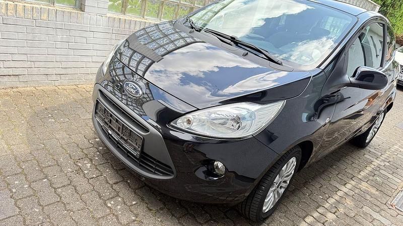 Schwarz Gebraucht 2014 Ford Ka Ambiente Kleinwagen | 3.900 € (Fairer Preis) - Bild 1/4