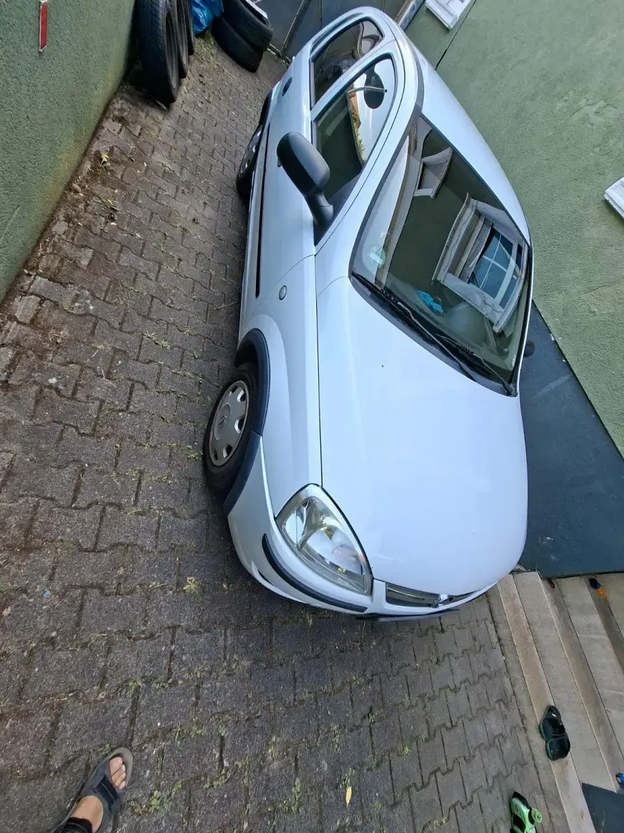 Gebraucht Opel Corsa 60 PS (44 kW) 2004 Weiß Kleinwagen
