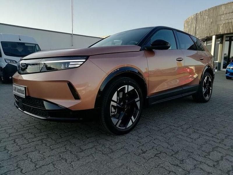 Braun Gebraucht 2025 Opel Grandland Electric SUV | 41.490 € (Fairer Preis) - Bild 1/4