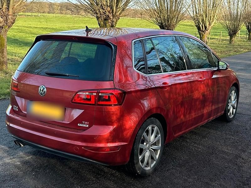 Gebraucht VW Golf VII 150 PS (110 kW) 2015 Rot Kleinwagen