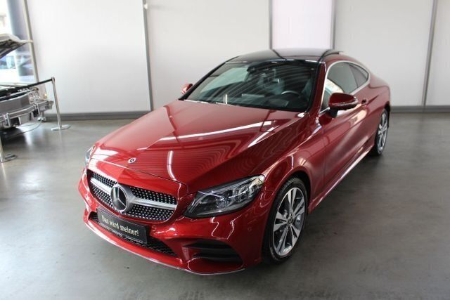 Rot , designo hyazinthrot metallic Gebraucht 2020 Mercedes C400 AMG Coupé | 37.690 € (Superpreis) - Bild 1/4
