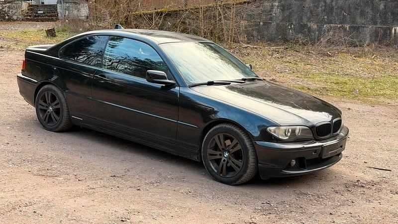 Gebraucht BMW 318 143 PS (105 kW) 2004 Schwarz Coupé