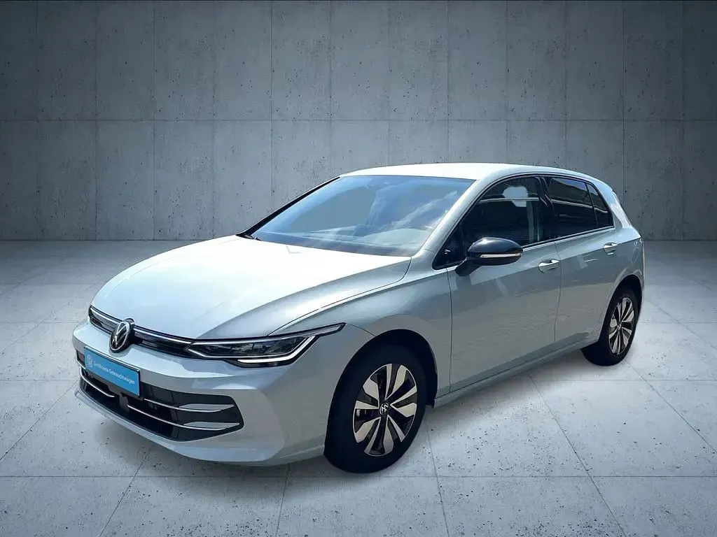 Gebraucht VW Golf VIII Goal 116 PS (85 kW) 2025 Crystal ice blue metallic Limousine