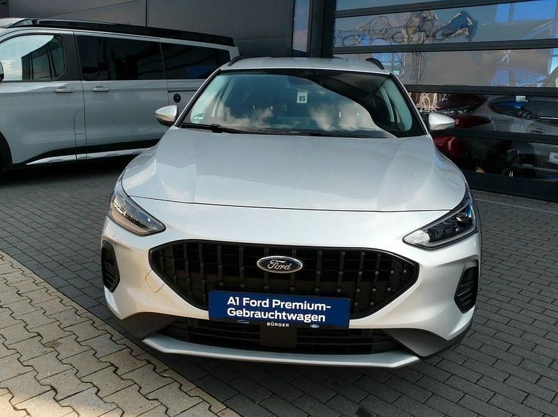 Gebraucht Ford Focus Active X 155 PS (114 kW) 2024 Silber Limousine