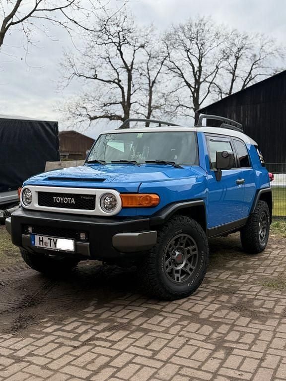 Blau Gebraucht 2007 Toyota FJ SUV | 17.999 € - Bild 1/4